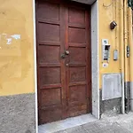 Alexas Rooms- Centro -10 Min Dal Mare Apartamento Crotone