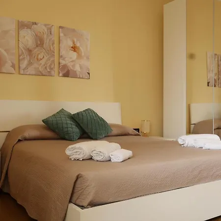 Alexas Rooms- Centro -10 Min Dal Mare Appartamento