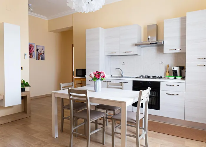 شقة Alexas Rooms- Centro -10 Min Dal Mare