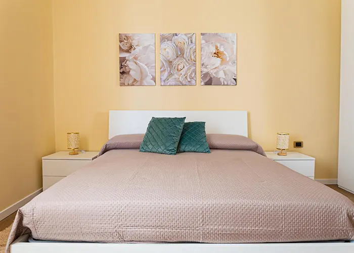 Alexas Rooms- Centro -10 Min Dal Mare 公寓 克罗托内