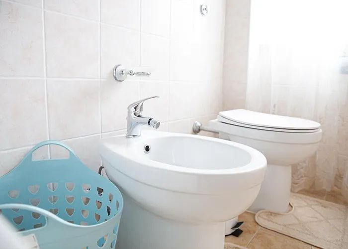 Alexas Rooms- Centro -10 Min Dal Mare 公寓 *