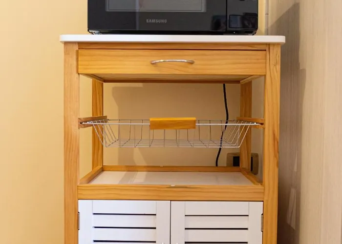 Alexas Rooms- Centro -10 Min Dal Mare * كروتوني