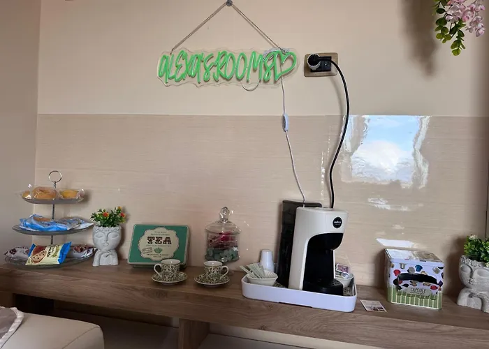 Alexas Rooms- Centro -10 Min Dal Mare דירה