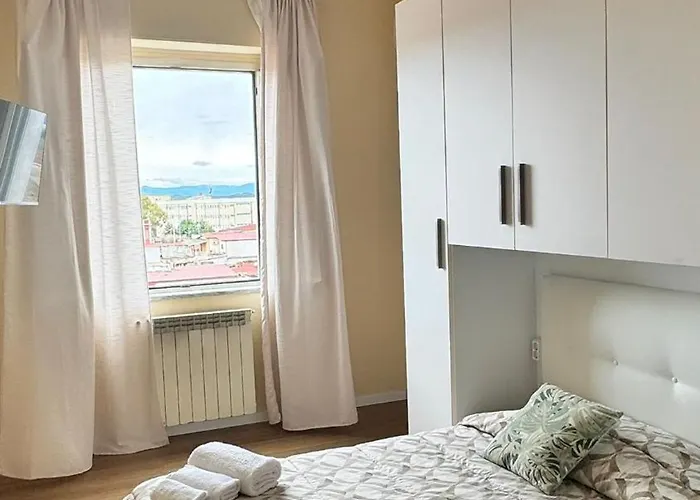 Alexas Rooms- Centro -10 Min Dal Mare شقة