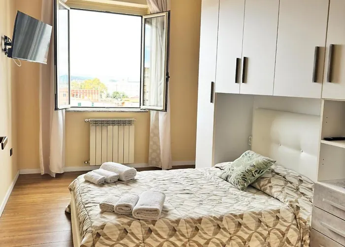 Alexas Rooms- Centro -10 Min Dal Mare شقة *